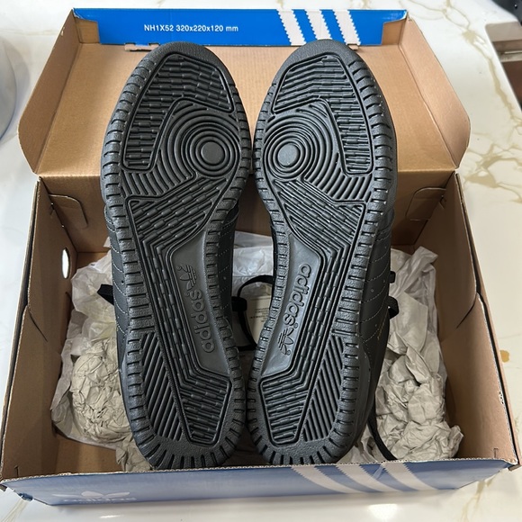 COPY - Adidas Yeezy Powerphase - Picture 5 of 5